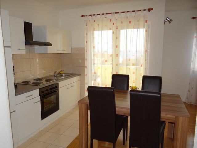 Apartments Milka Трогир Стая снимка