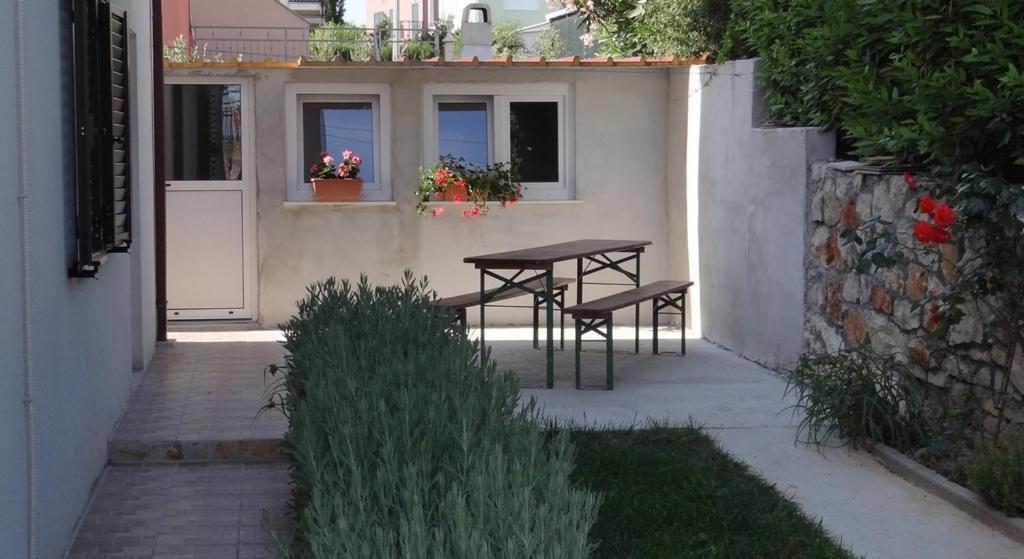 Apartments Milka Трогир Екстериор снимка