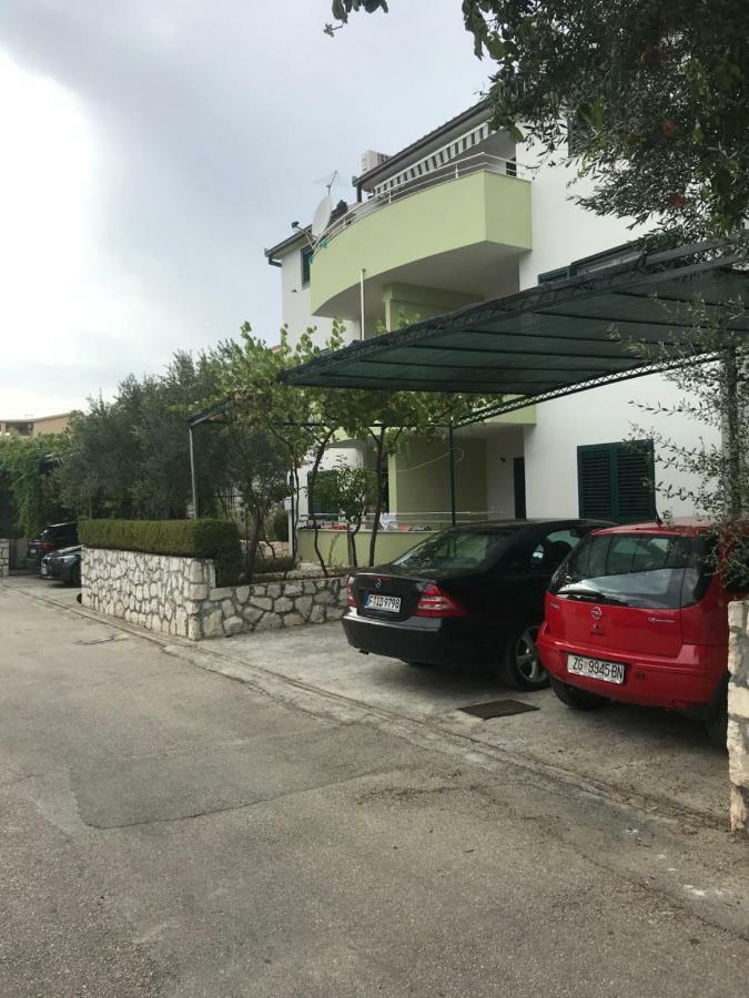 Apartments Milka Трогир Екстериор снимка